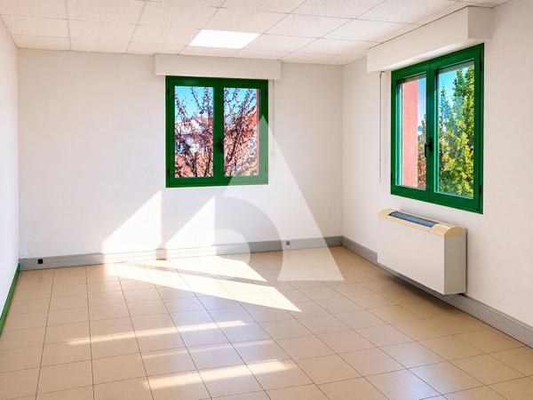 Local commercial 135 m2