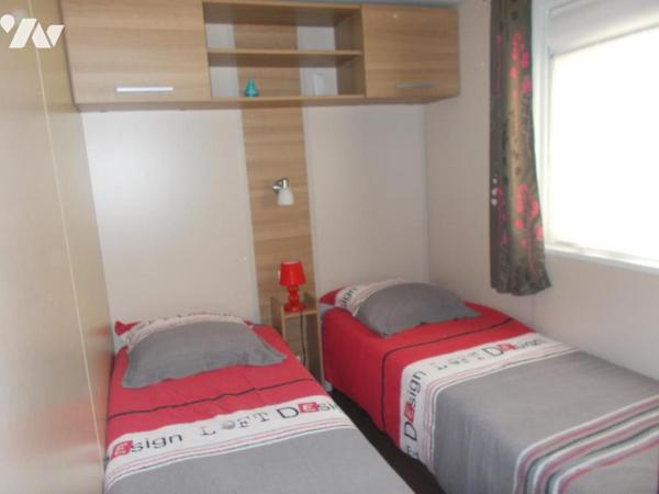ERDEVEN, terrain de loisirs avec mobil-home