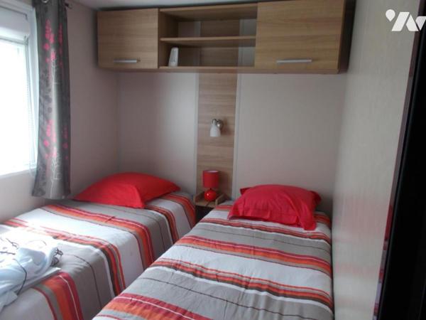 ERDEVEN, terrain de loisirs avec mobil-home