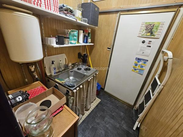 Vente                                                      Local commercial
                        
                     2 pièces                                         à Guingamp