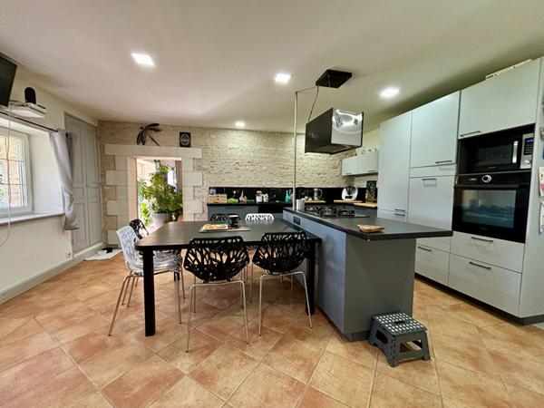 Ensemble immobilier champêtre