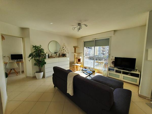 appartement COURBEVOIE - 2 pièce(s) - 47 m2 Lot 301 , Courbevoie