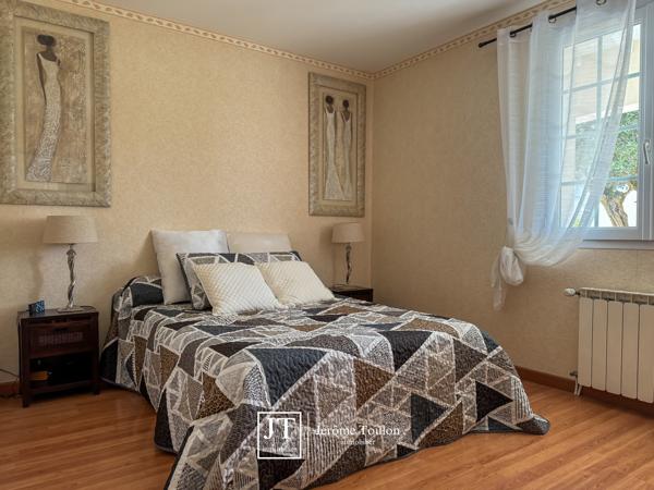 Maison
                                                                                                                                                                                                                                                                                                                        5 pièce(s)                                                                                                                                                                                                          4 chambre(s)                                                                                                                                                                                                          155  m²