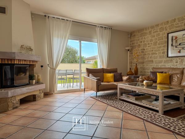 Maison
                                                                                                                                                                                                                                                                                                                        5 pièce(s)                                                                                                                                                                                                          4 chambre(s)                                                                                                                                                                                                          155  m²
