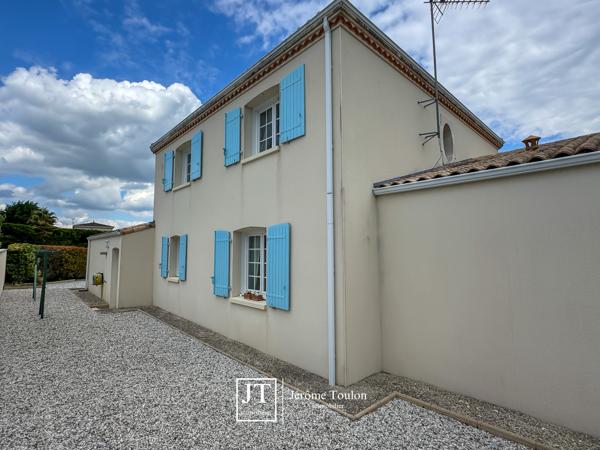 Maison
                                                                                                                                                                                                                                                                                                                        5 pièce(s)                                                                                                                                                                                                          4 chambre(s)                                                                                                                                                                                                          155  m²