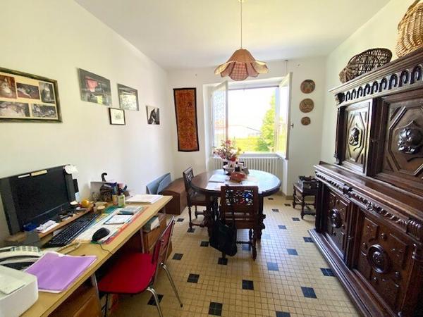 Auch, quartier prisé - Plain-pied de 155m2 - Jardin + dépendances