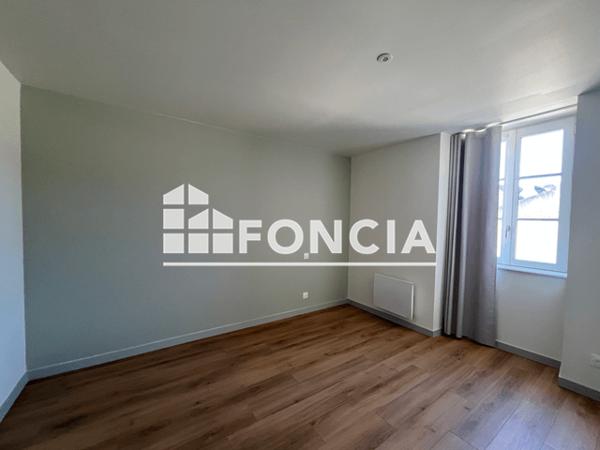 Location Appartement 2 pièces 42.85 m² - Guingamp 22200