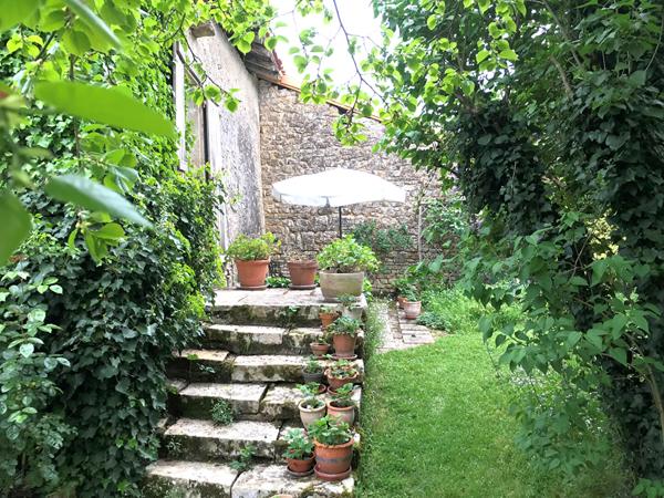 Superbe maison de maître rénovée de 4 chambres avec jardins paysagers, dépendances et maison du XVIIIe siècle à rénover Chatain
