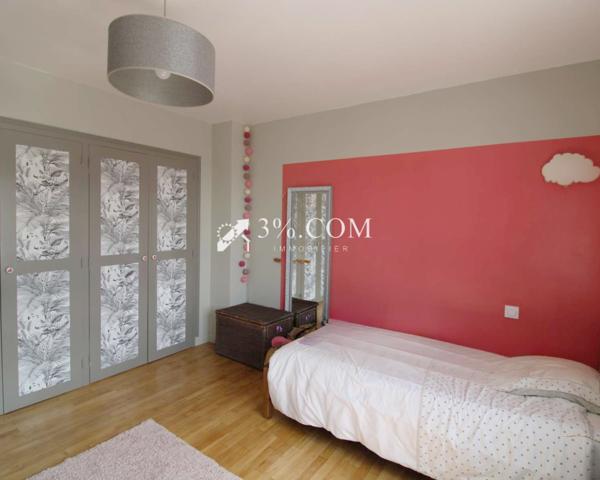 Maison 6 pièce(s) 4 chambre(s) 191 m²