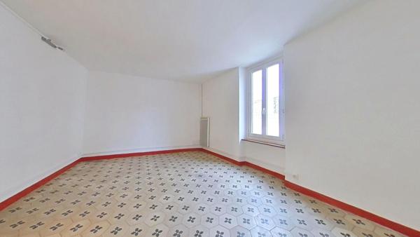 Maison Ouveillan 3 pièce(s) 60 m2