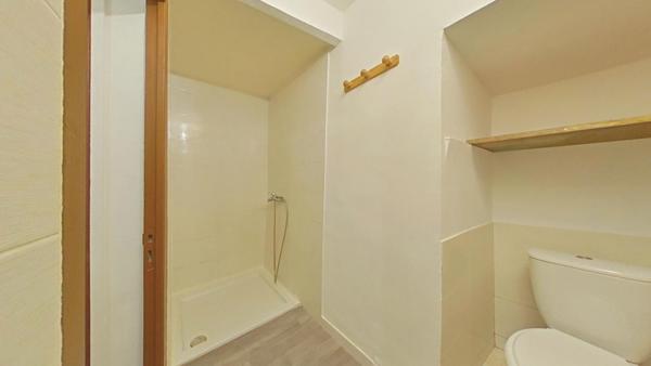 Maison Ouveillan 3 pièce(s) 60 m2