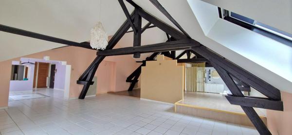 Location Appartement 122.3 m² - Saint-dié-des-vosges 88100
