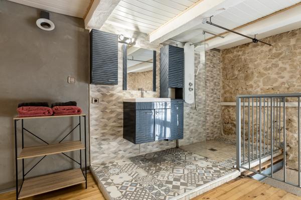 Marseille (13006) 13006 Vauban Local commercial ou loft Rare