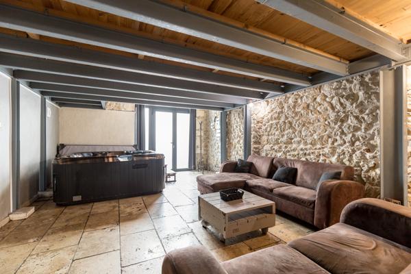 Marseille (13006) 13006 Vauban Local commercial ou loft Rare