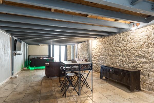 Marseille (13006) 13006 Vauban Local commercial ou loft Rare