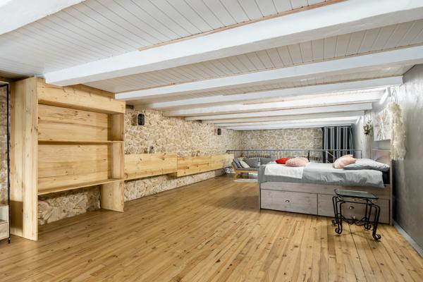 Marseille (13006) 13006 Vauban Local commercial ou loft Rare