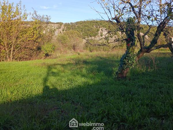 Terrain à bâtir 1317 m² à Vogüé 07200