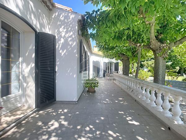 Maison de type 5 en campagne sur une grande parcelle avec piscine