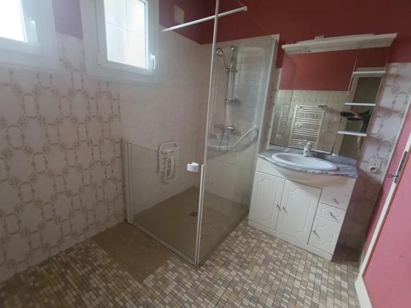 Maison plain pied proche commerces et services