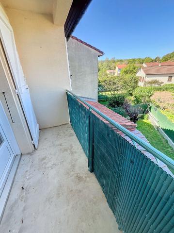 A VENDRE LAROQUE D'OLMES CHARMANTE T4 AVEC GARAGE ET JARDIN