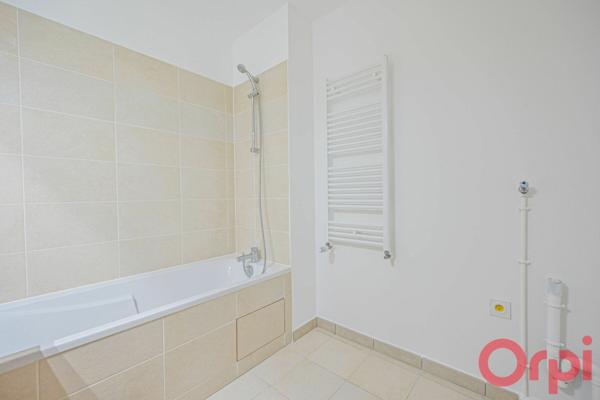 Appartement à louer    3 pièces • 66,70 m2 Bussy-Saint-Georges