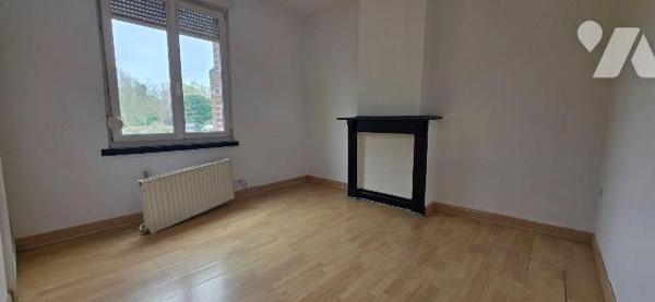 Ensemble Maison + appartement ( loué) à vendre à Condé-sur-l'Escaut (59163) 

Cette maison es...