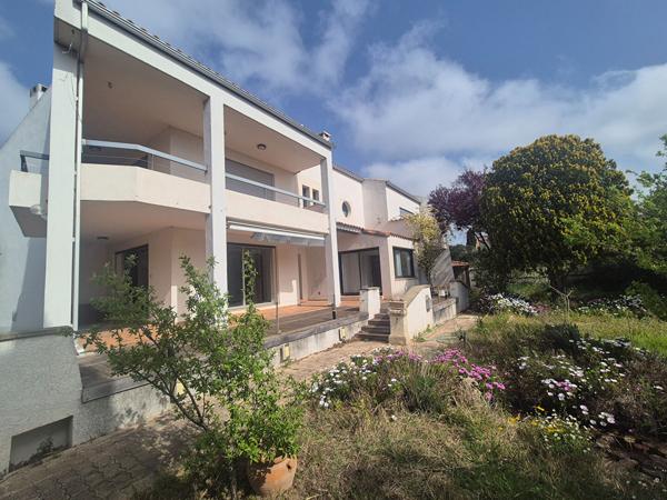 Villa d'architecte de 310 m² avec logement indépendant - Balaruc -les- bains