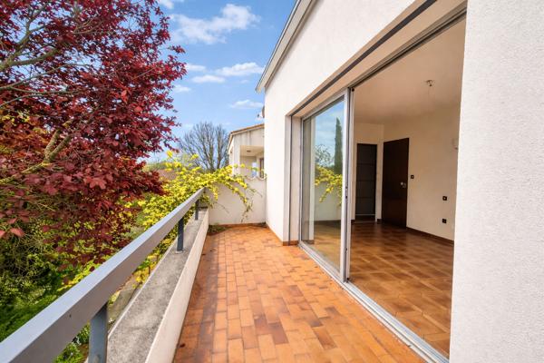 Villa d'architecte de 310 m² avec logement indépendant - Balaruc -les- bains