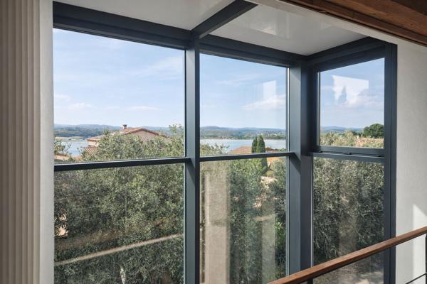 Villa d'architecte de 310 m² avec logement indépendant - Balaruc -les- bains