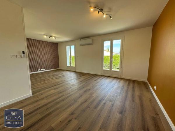 Maison à louer 4 pièces 87.77m² Vouneuil-sous-Biard (86580)