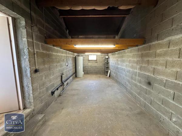 Maison à louer 4 pièces 87.77m² Vouneuil-sous-Biard (86580)