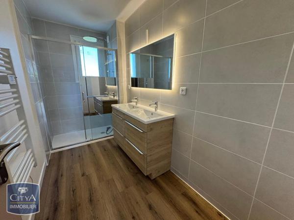 Maison à louer 4 pièces 87.77m² Vouneuil-sous-Biard (86580)