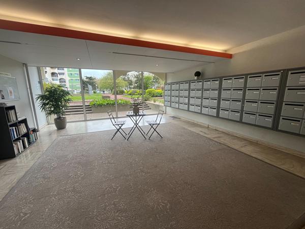 Appartement lumineux 4 pièces à vendre à Angers sud dans résidence avec ascenseur