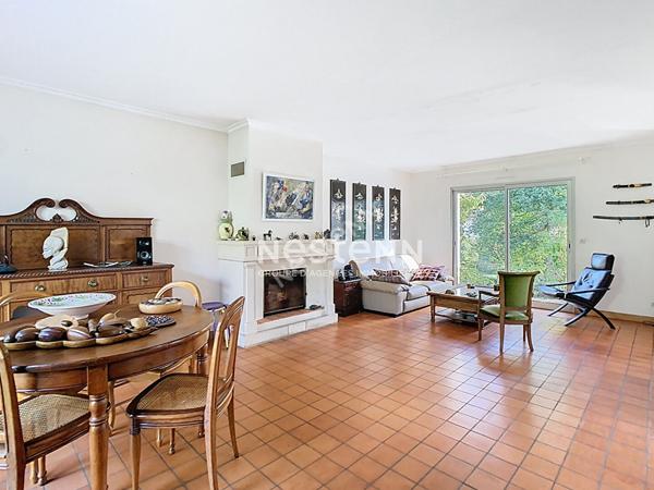 Maison d'architecte ? 172 m² ? Vue imprenable sur le Golf d'Avrillé