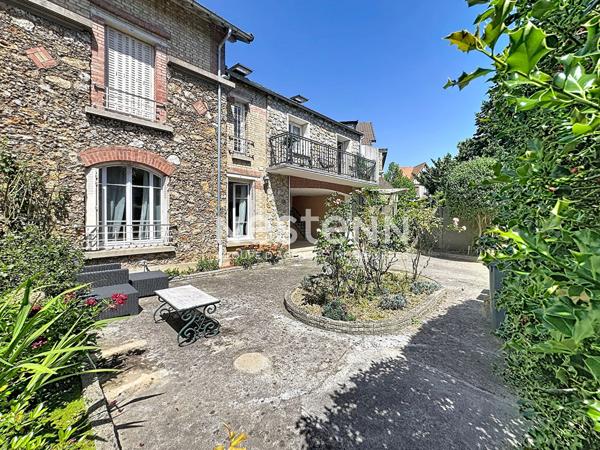 Maison en meulière à Antony Centre - 148 m² avec jardin - À 5 min du RER B - Fort potentiel