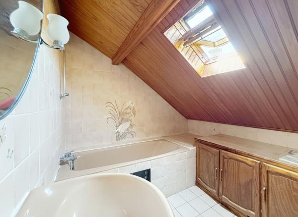 Maison en meulière à Antony Centre - 148 m² avec jardin - À 5 min du RER B - Fort potentiel