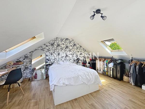 Maison en meulière à Antony Centre - 148 m² avec jardin - À 5 min du RER B - Fort potentiel