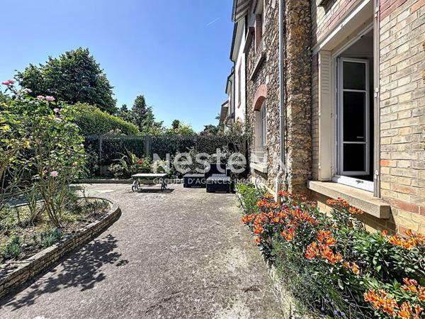 Maison en meulière à Antony Centre - 148 m² avec jardin - À 5 min du RER B - Fort potentiel