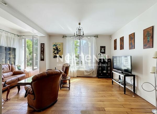 Maison en meulière à Antony Centre - 148 m² avec jardin - À 5 min du RER B - Fort potentiel