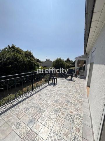 Maison
         5 pièces
        - 113 m² 237 000 € *