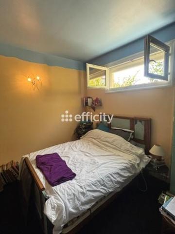 Maison
         5 pièces
        - 113 m² 237 000 € *