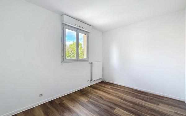 Maison à vendre    8 pièces • 163,75 m2 Guyancourt