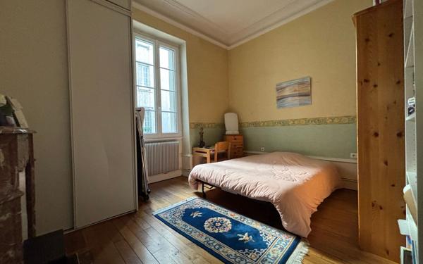 Appartement à vendre    6 pièces • 165,60 m2 Dijon