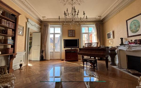 Appartement à vendre    6 pièces • 165,60 m2 Dijon