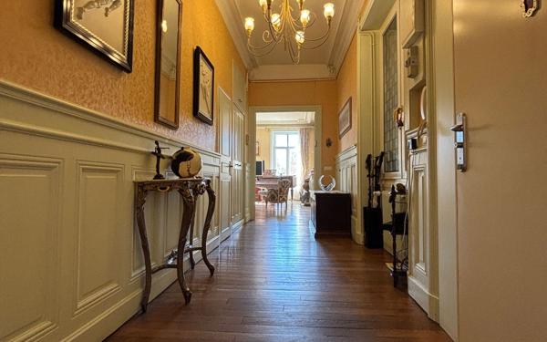 Appartement à vendre    6 pièces • 165,60 m2 Dijon