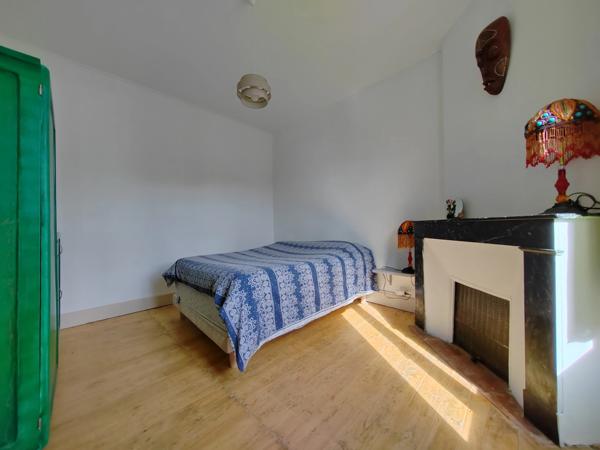 Charmante maison en pierre de 106 m² avec jardin et dépendances à VALENCE SUR BAISE (32)