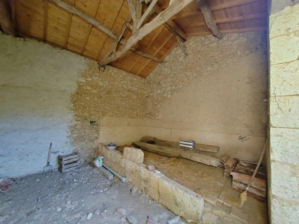 Charmante maison en pierre de 106 m² avec jardin et dépendances à VALENCE SUR BAISE (32)