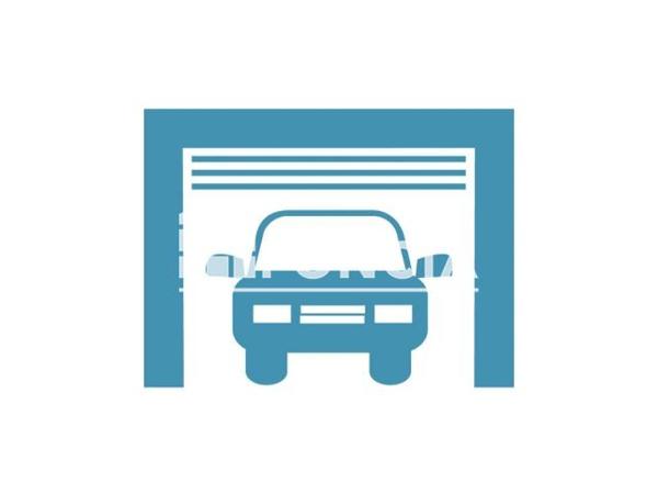 Location Parking - 10-12-14 RUE DU 8 MAI 1945 Cluses 74300