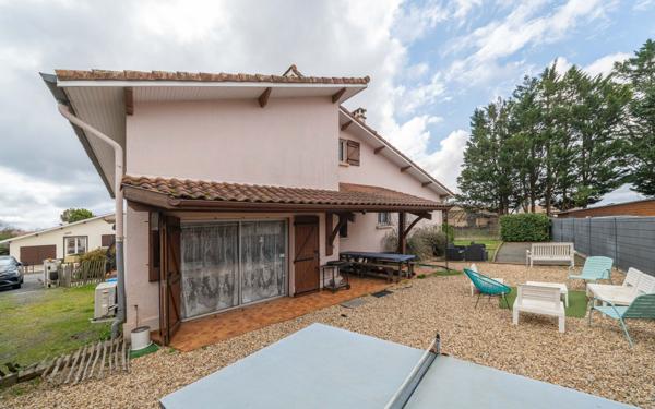Maison à vendre    7 pièces •  Biscarrosse