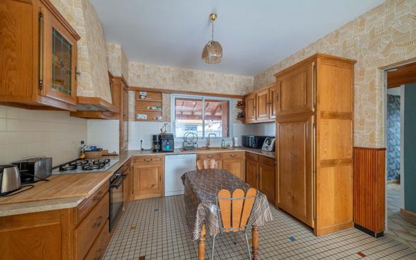 Maison à vendre    7 pièces •  Biscarrosse